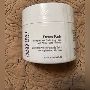 Nassif MD Detox Pads Complexion Perfecting Pads with Alpha/Beta Hydroxy 60 pads